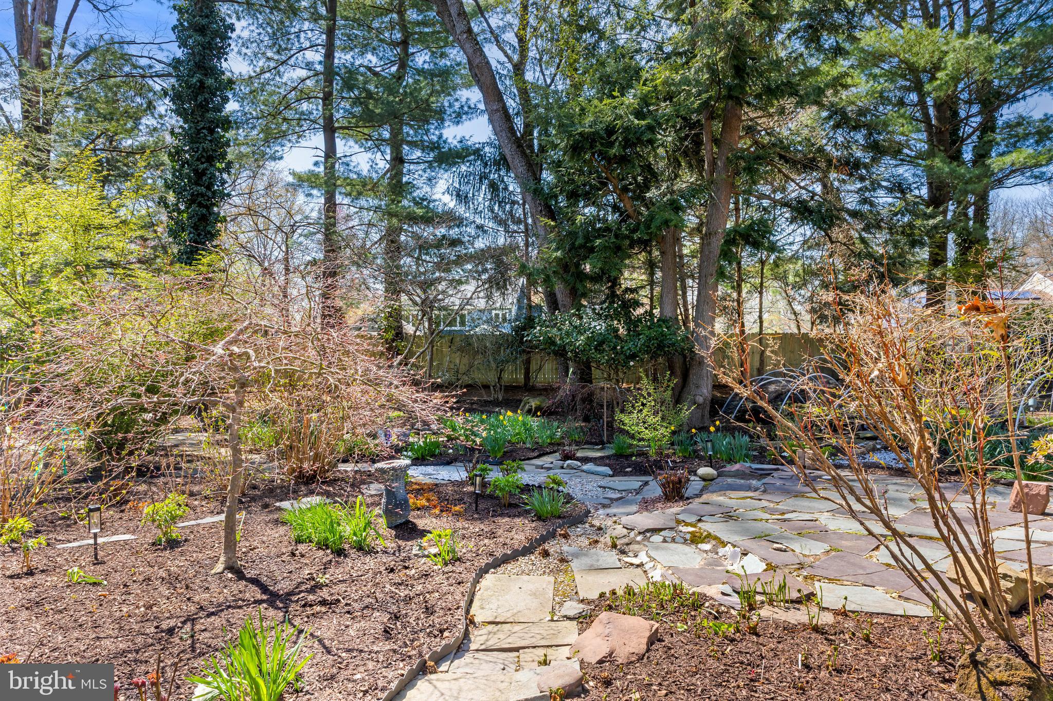 8 Locke Court Ewing, NJ 08628 - Photo 29 of 34