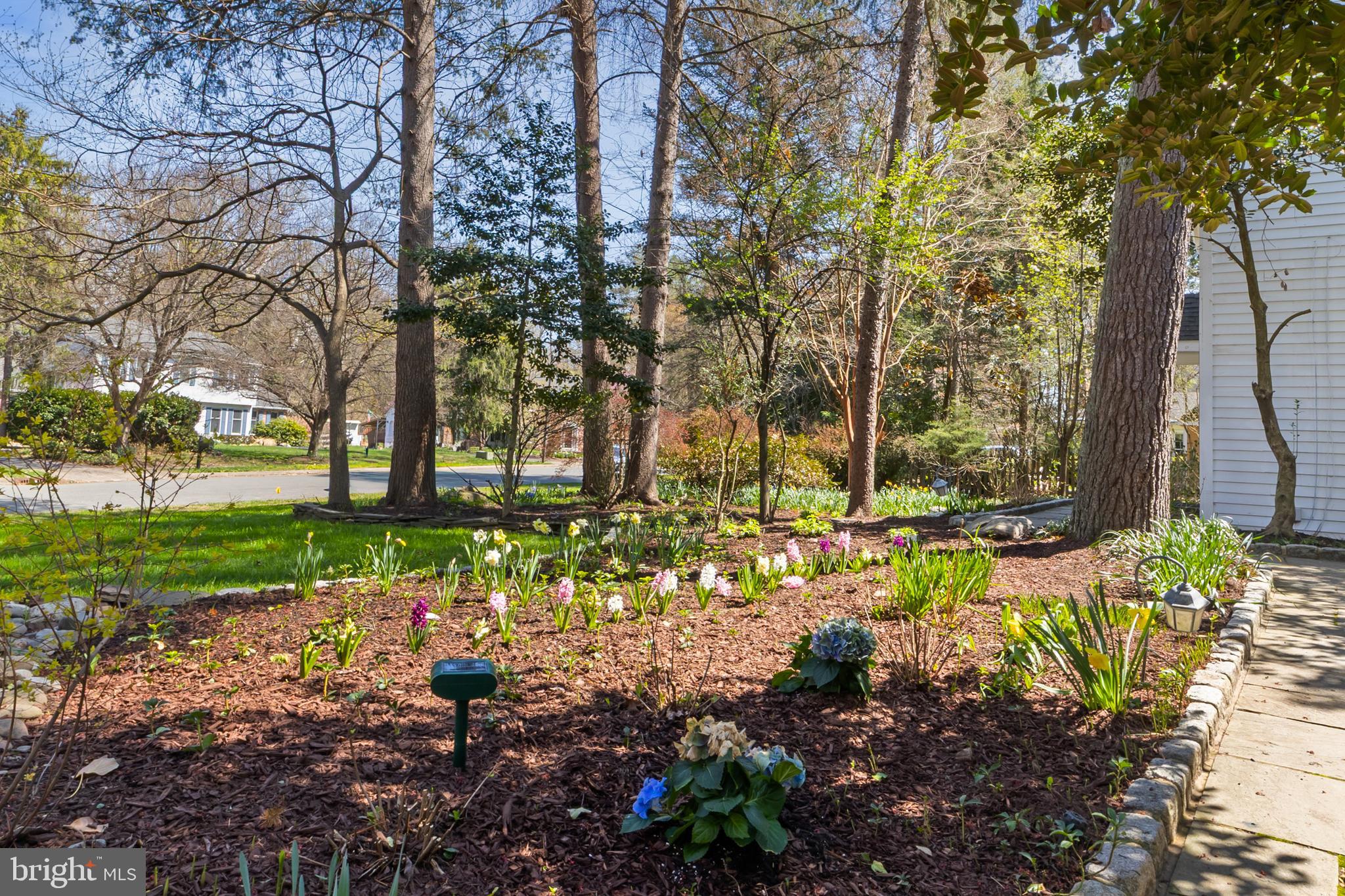 8 Locke Court Ewing, NJ 08628 - Photo 32 of 34