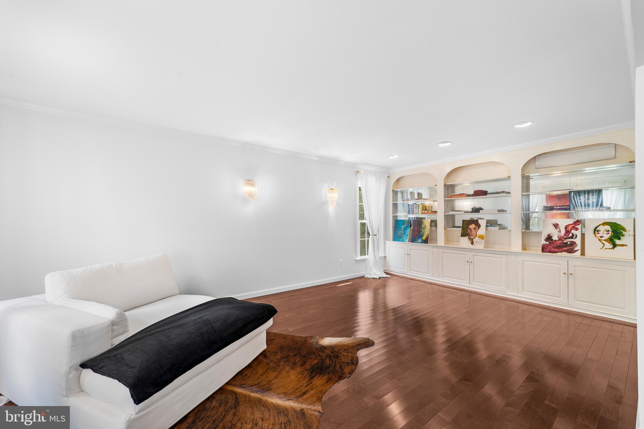 8 Locke Court Ewing, NJ 08628 - Photo 8 of 34