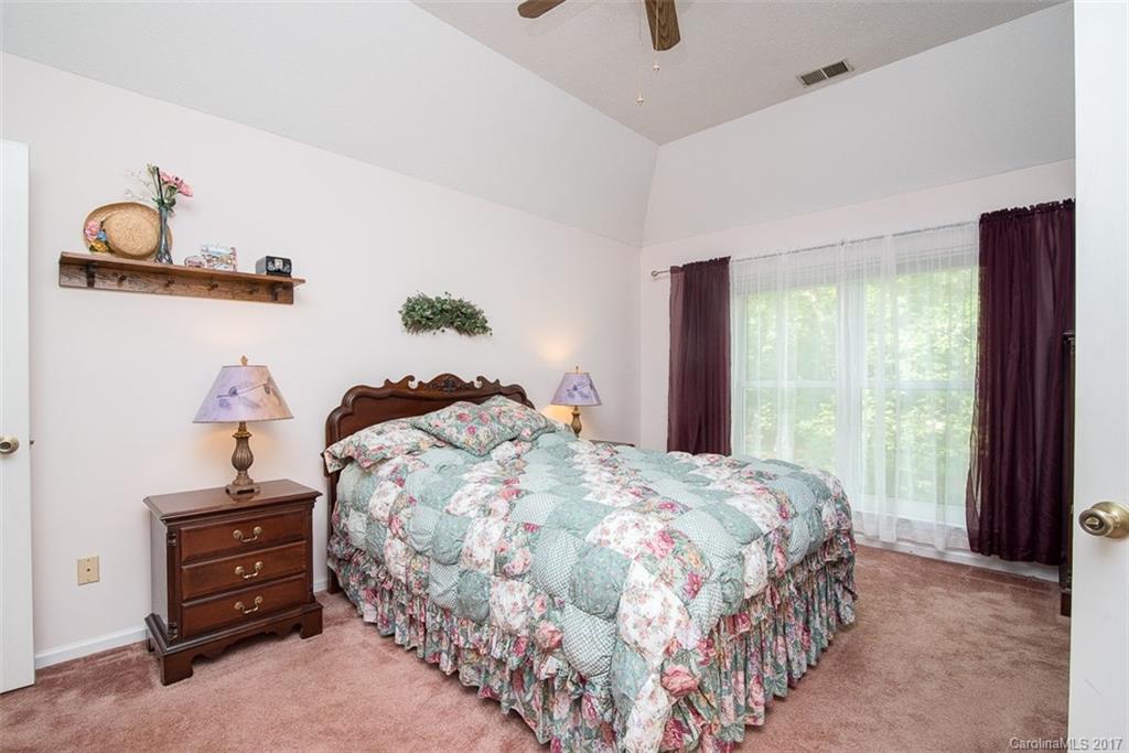 9606 Marshbrooke Road Matthews, NC 28105 - Photo 13 of 23 Gallery Image 13