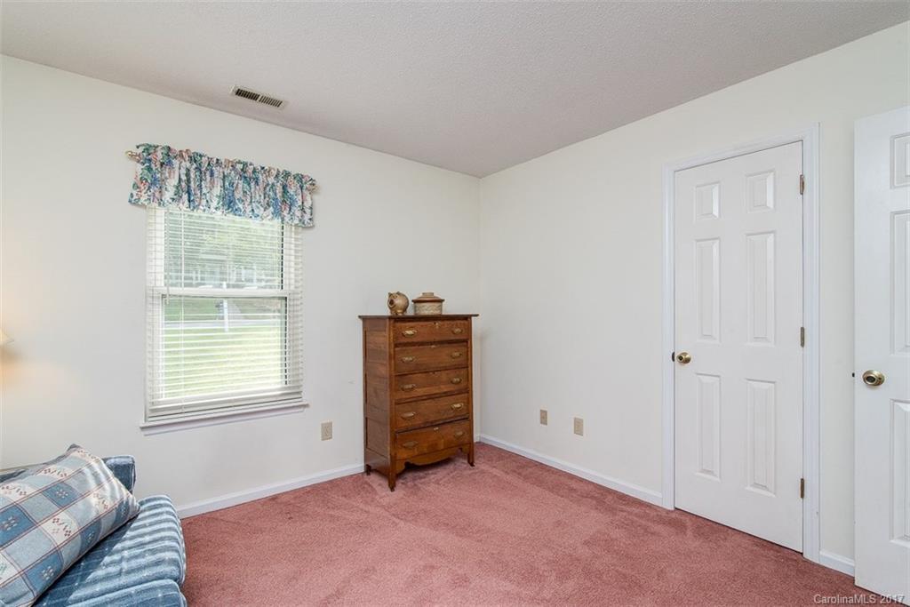 9606 Marshbrooke Road Matthews, NC 28105 - Photo 16 of 23 Gallery Image 16