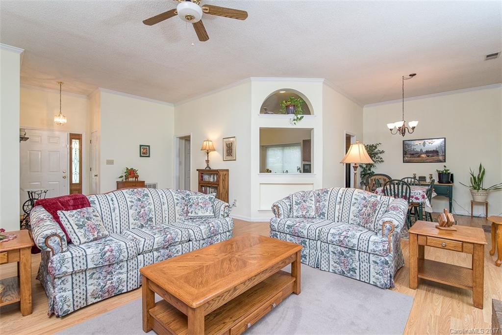 9606 Marshbrooke Road Matthews, NC 28105 - Photo 9 of 23 Gallery Image 9