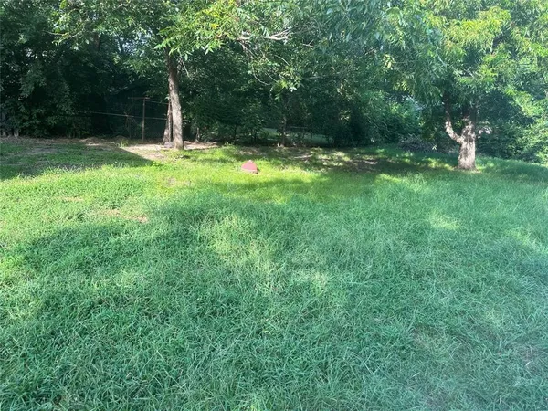 $1,795 | 1008 Commerce Drive, Greenville, TX 75401