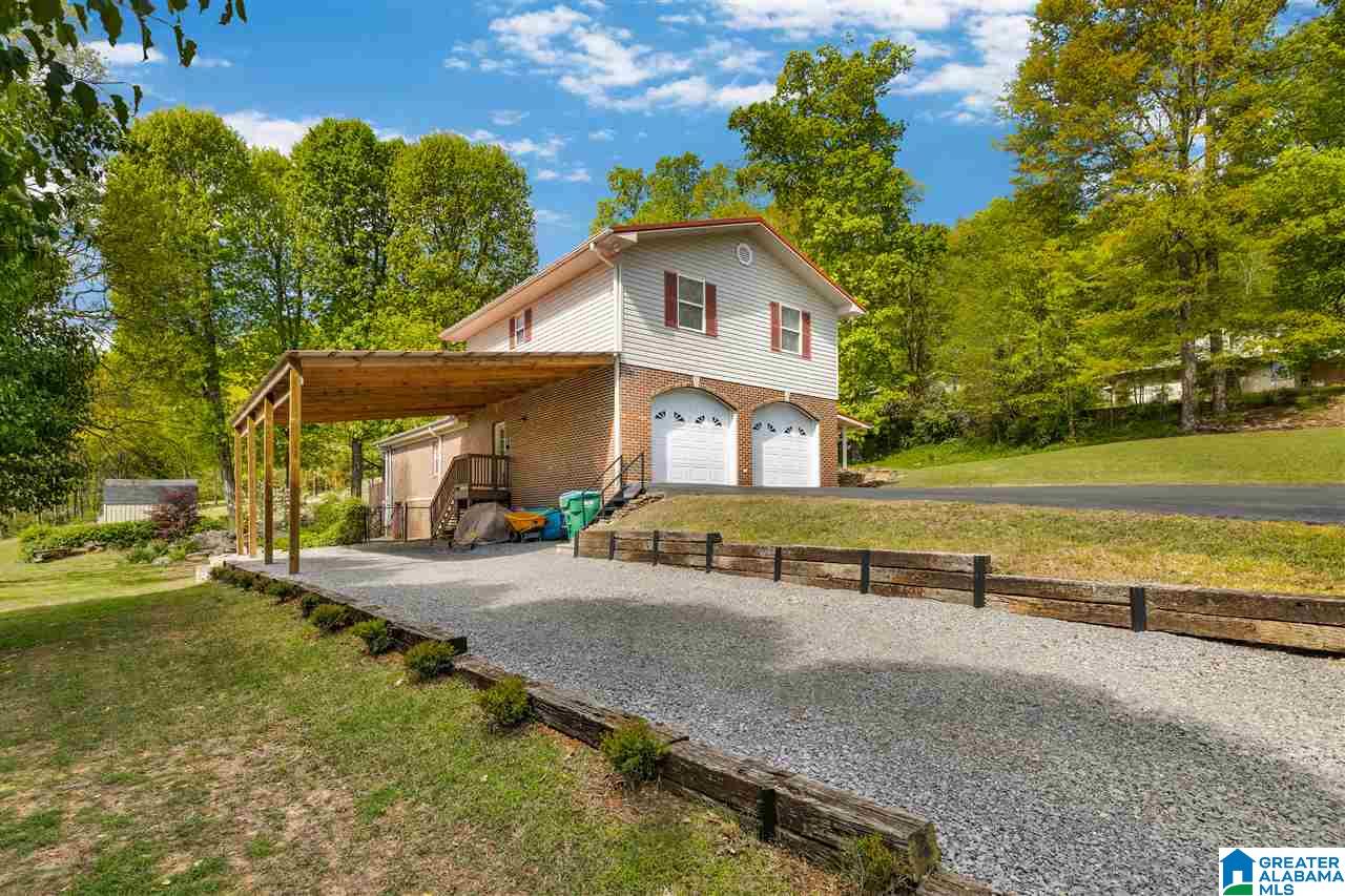 409 1st Street North Oneonta, AL 35121 - Photo 3 of 40