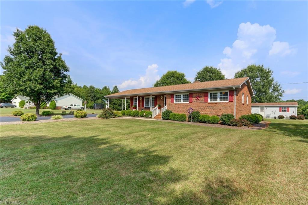 333 Wimbish Road Eden, NC 27288 - Photo 7 of 30 Gallery Image 7