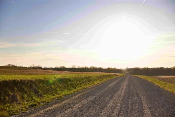 $249,500 | 1 Williams Road, Dearborn, MO 64439