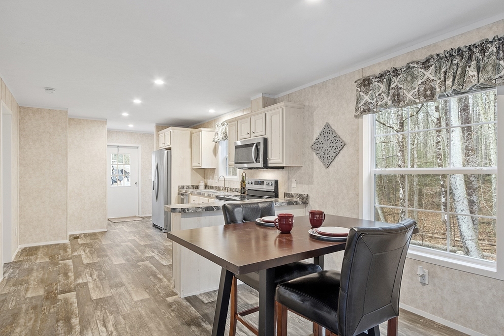 154 Great Road, Unit 21 Shirley, MA 01464 - Photo 4 of 23