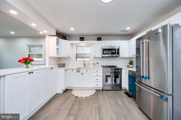 $319,900 | 6 Circle Drive, Reading, PA 19606