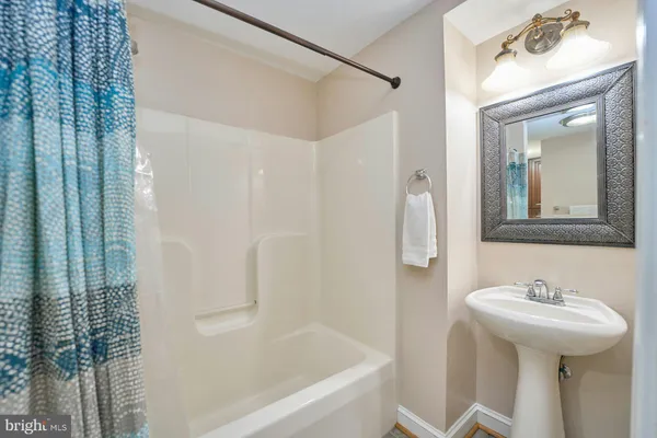 $1,450,000 | 5828 Hunton Wood Drive, Broad Run, VA 20137