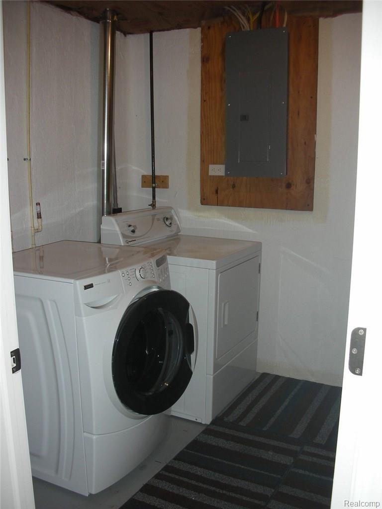 1809 Bullock Road Lapeer, MI 48446 - Photo 23 of 26 Laundry in lower level