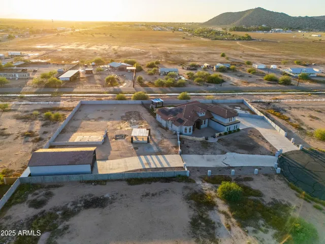 $825,000 | 7171 Quarter Horse Run, Coolidge, AZ 85128