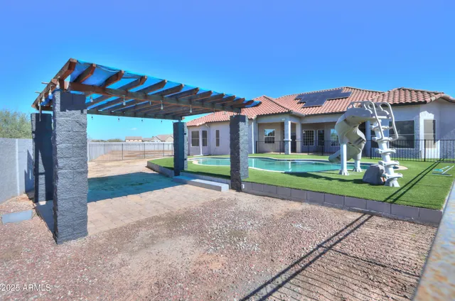 $825,000 | 7171 Quarter Horse Run, Coolidge, AZ 85128