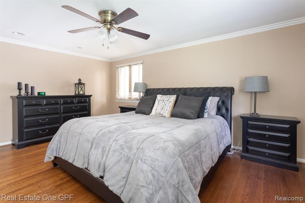 559 Cook Road Grosse Pointe Woods, MI 48236 - Photo 22 of 47