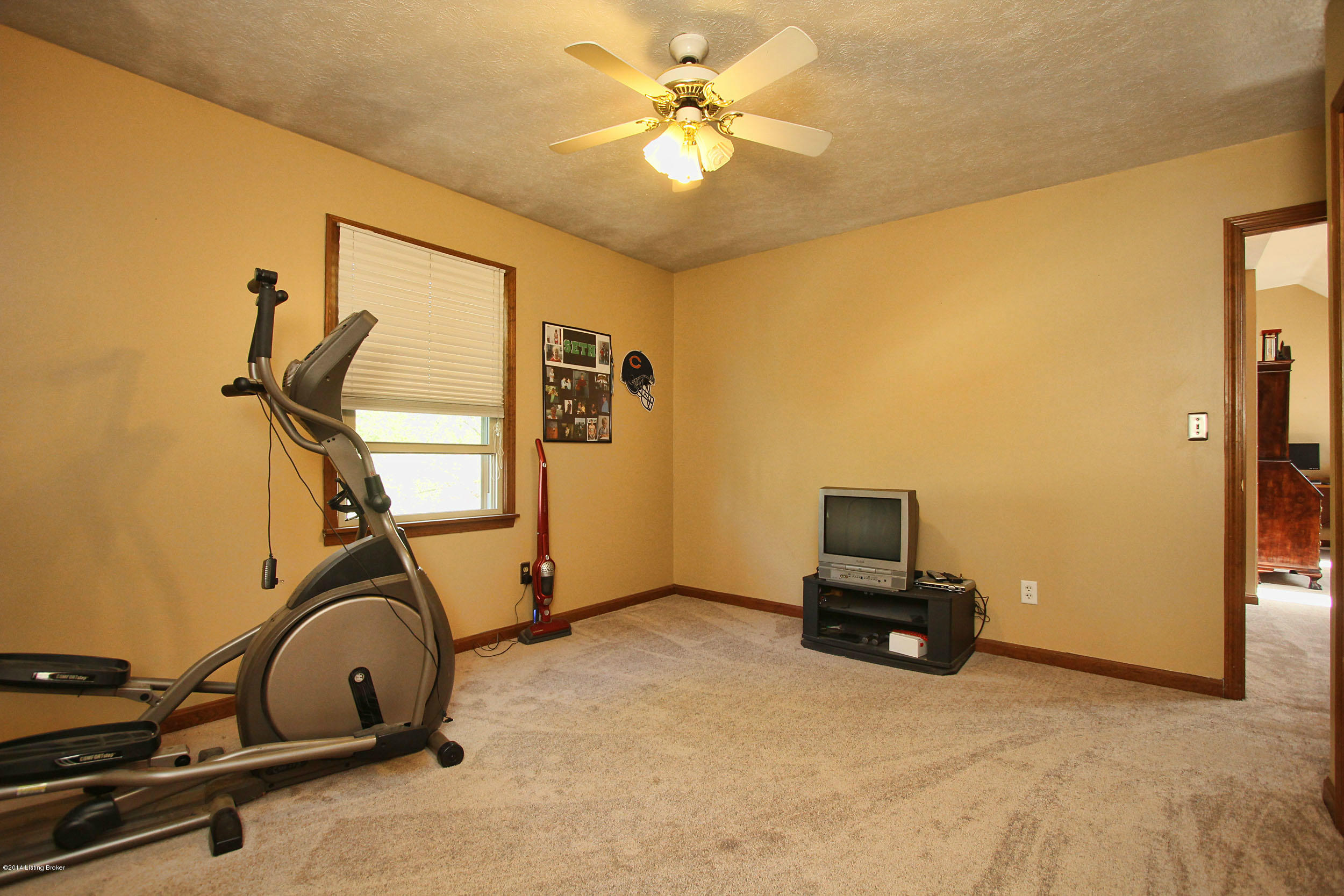 7110 Field Ridge Louisville, KY 40291 - Photo 23 of 34 7110-Fieldridge-Ct-52