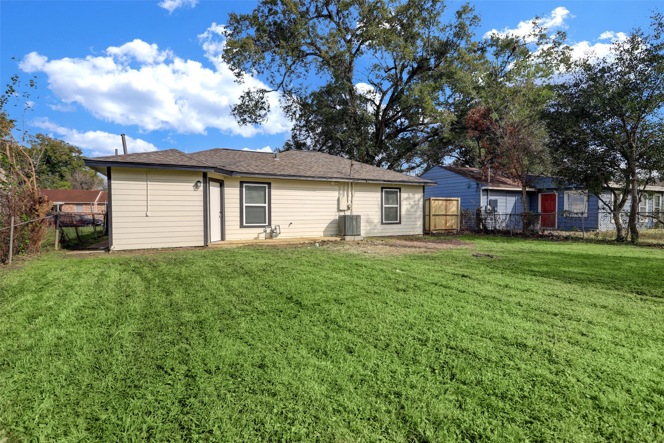 3918 Cosby Street Houston, TX 77021 - Photo 7 of 9