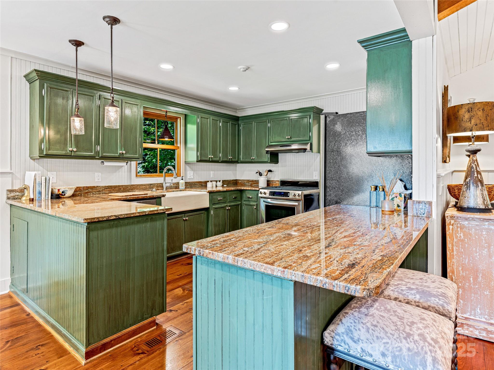145 Island Point Road Lake Toxaway, NC 28747 - Photo 10 of 30 Gallery Image 10