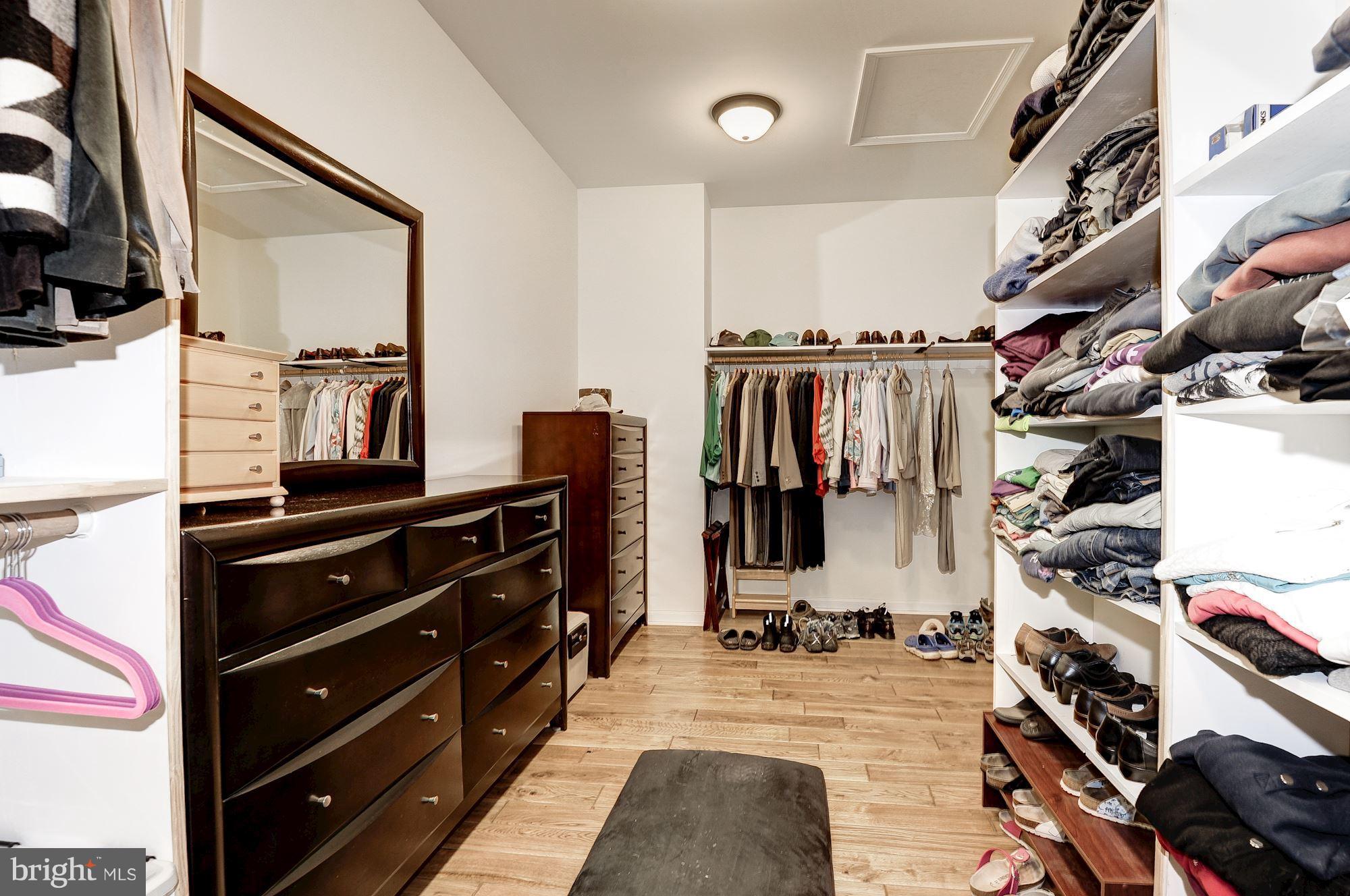 2581 Winchester Road Delaplane, VA 20144 - Photo 13 of 30 Master closet