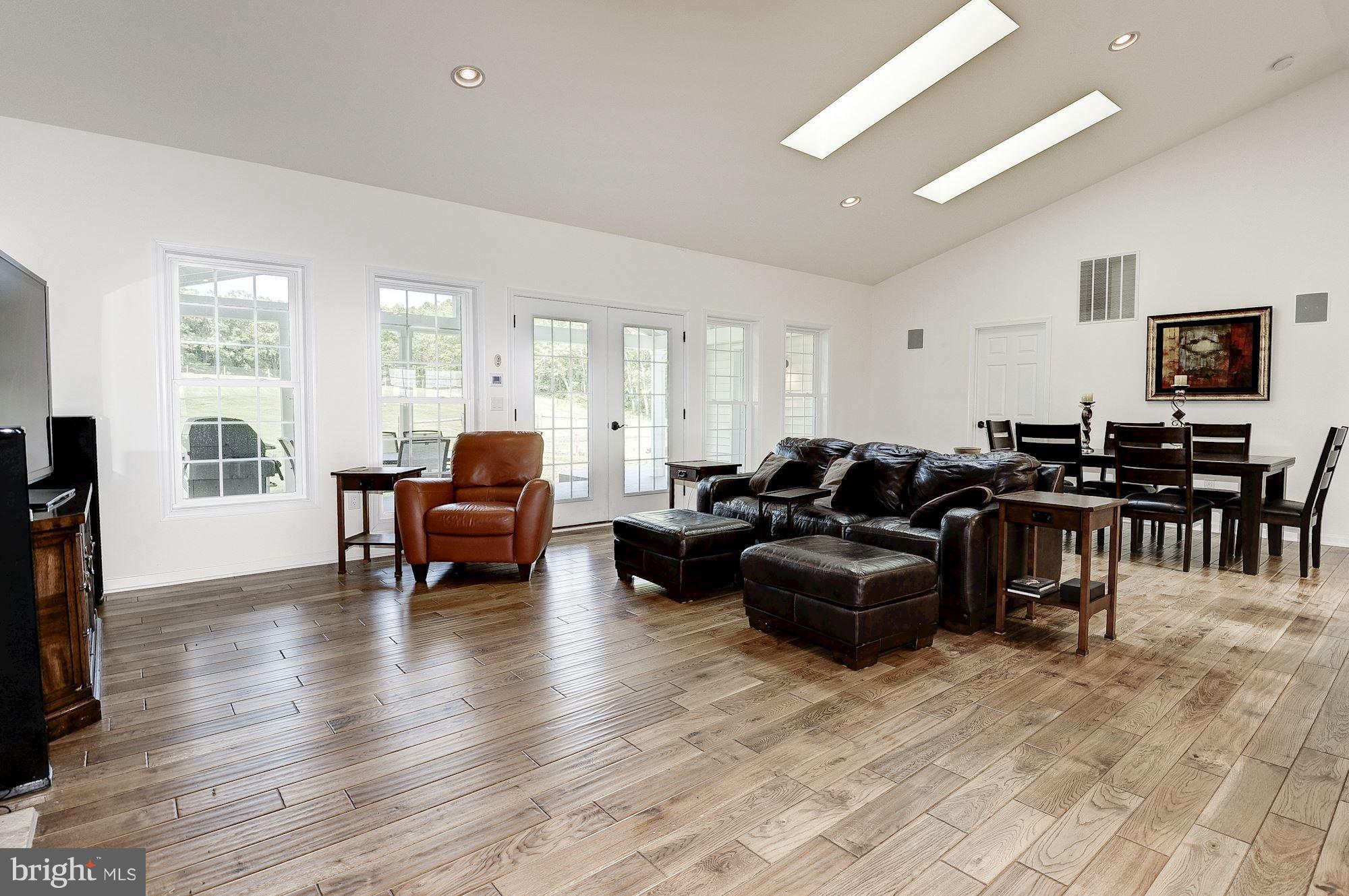 2581 Winchester Road Delaplane, VA 20144 - Photo 7 of 30 Family Room