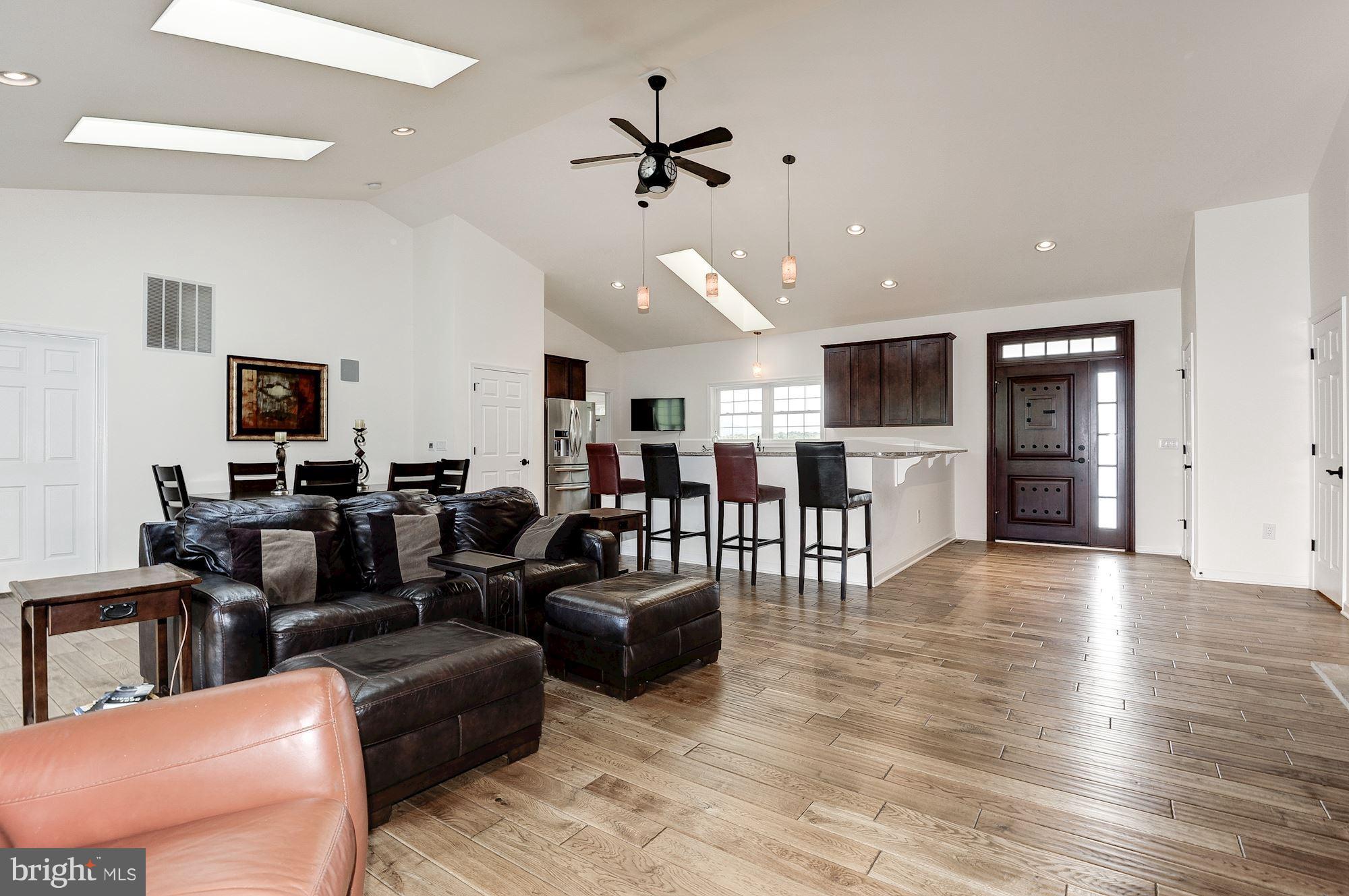2581 Winchester Road Delaplane, VA 20144 - Photo 8 of 30 Family Room