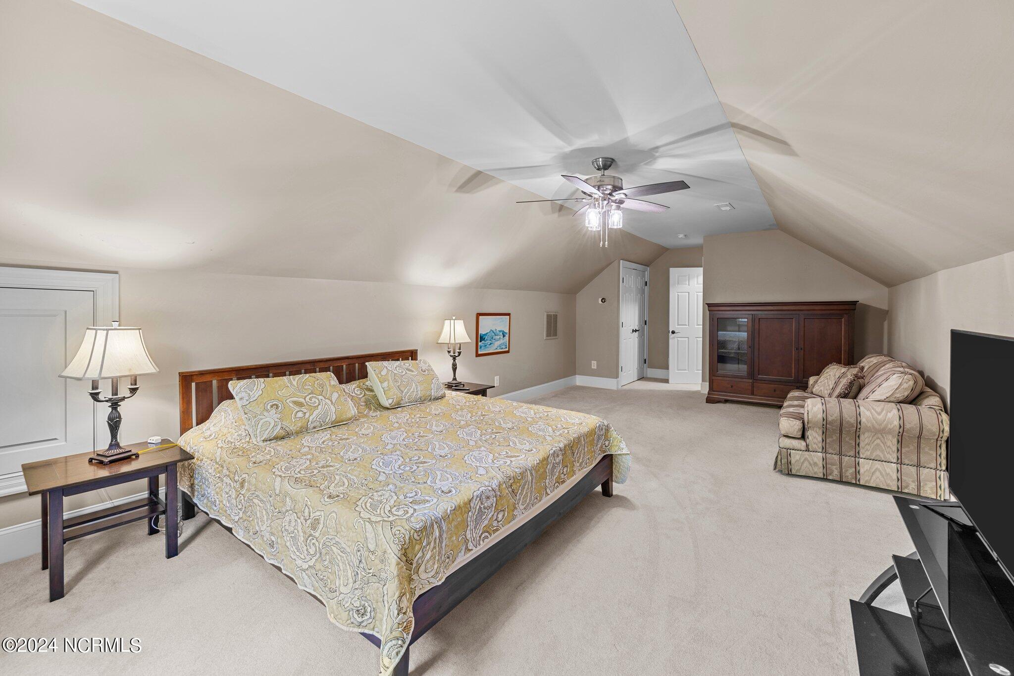 121 Emmen Road New Bern, NC 28562 - Photo 38 of 62 38-web-or-mls-470A0851