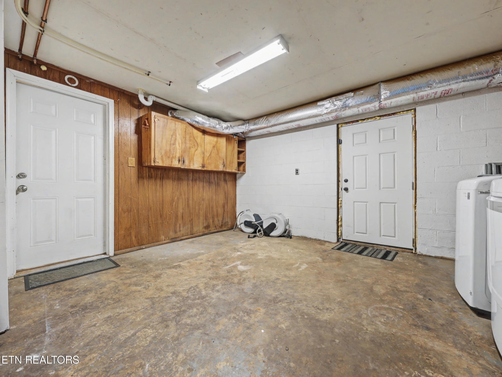 209 Wakefield Road Knoxville, TN 37922 - Photo 28 of 29 a view of an empty room