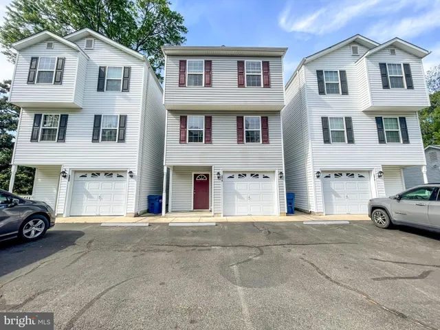 $2,650 | 3810 5th Street, North Beach, MD 20714