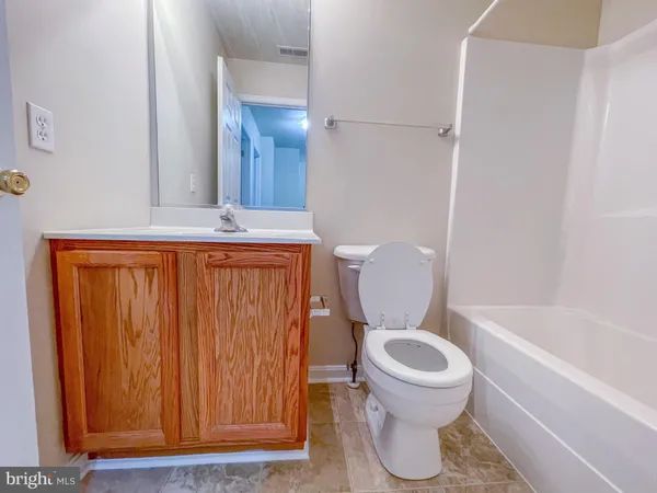 $2,600 | 3810 5th Street, North Beach, MD 20714