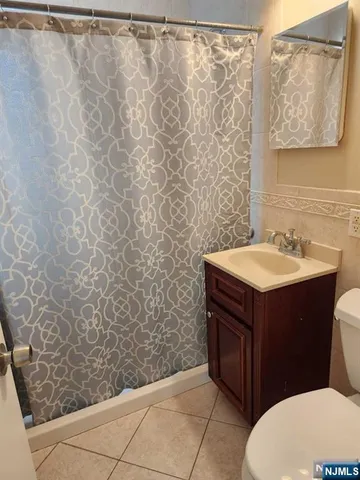 $3,500 | 467 Spring Valley Road, Paramus, NJ 07652