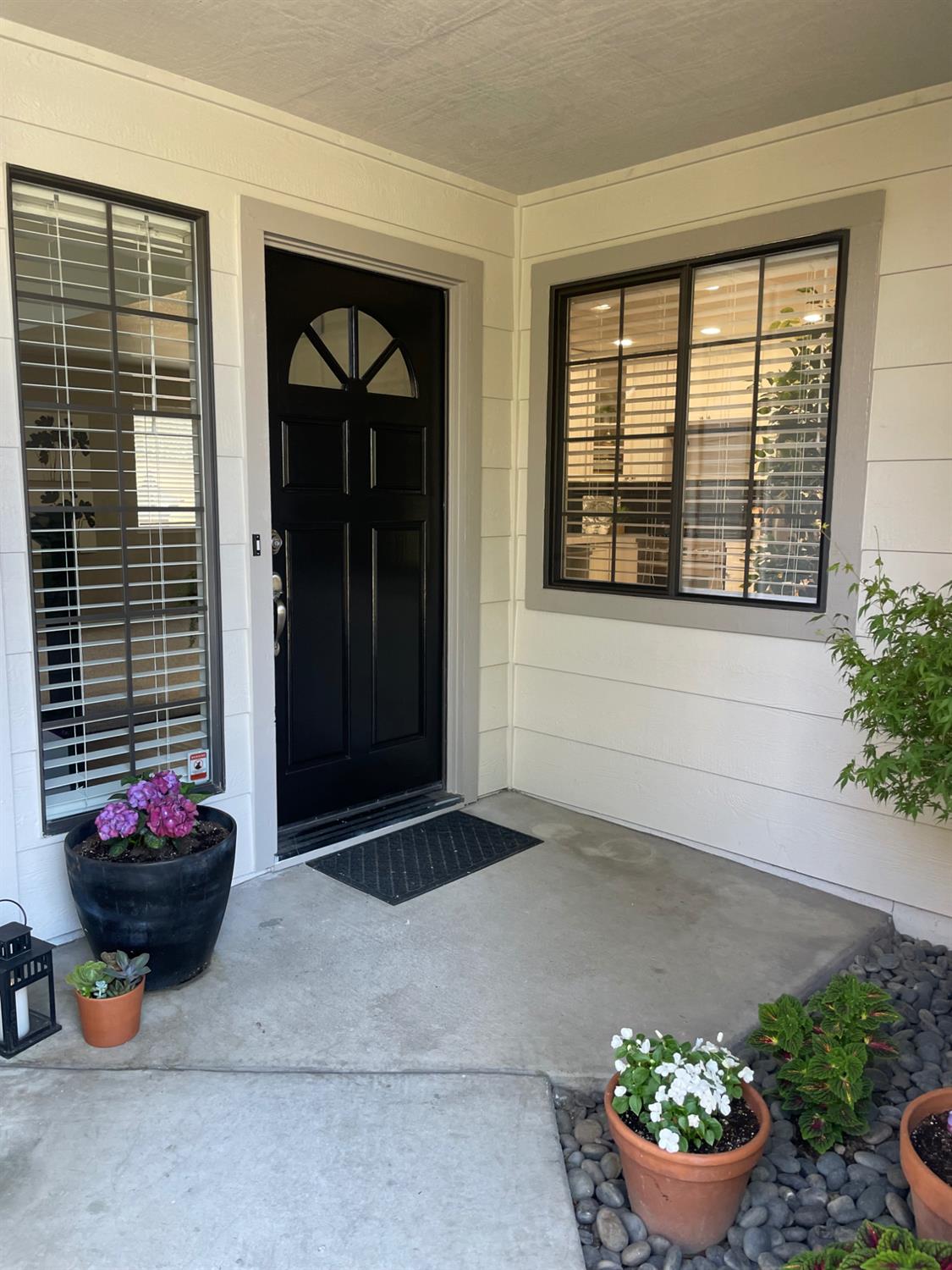 1355 Alex Circle Turlock, CA 95382 - Photo 2 of 21