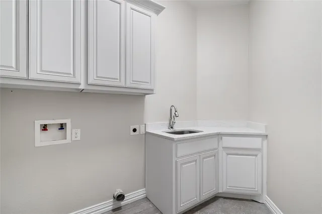 $785,000 | 917 Wood Hollow Way, DeSoto, TX 75115