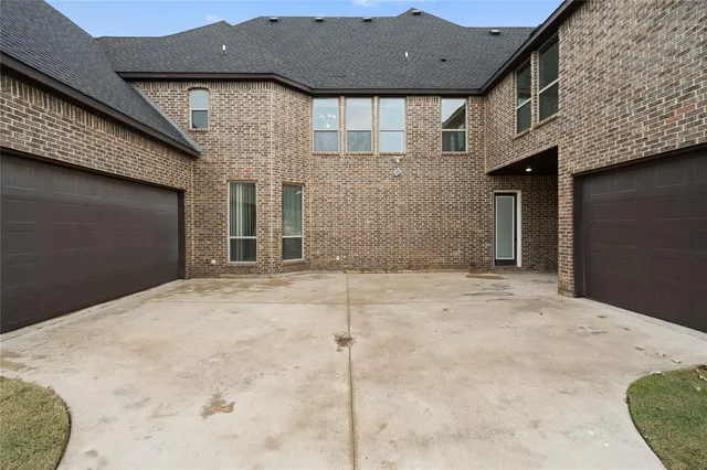 $785,000 | 917 Wood Hollow Way, DeSoto, TX 75115