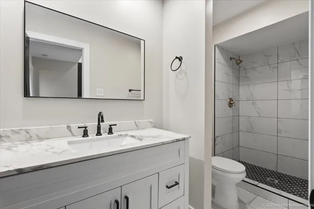 $330,000 | 17201 Bennett Avenue, South Holland, IL 60473