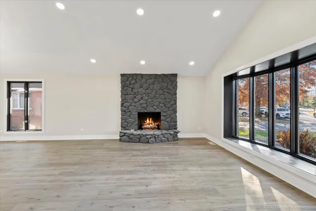 $330,000 | 17201 Bennett Avenue, South Holland, IL 60473