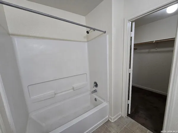 $1,495 | 11207 Country Canyon, San Antonio, TX 78252
