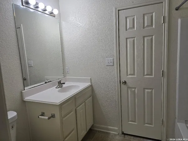 $1,495 | 11207 Country Canyon, San Antonio, TX 78252