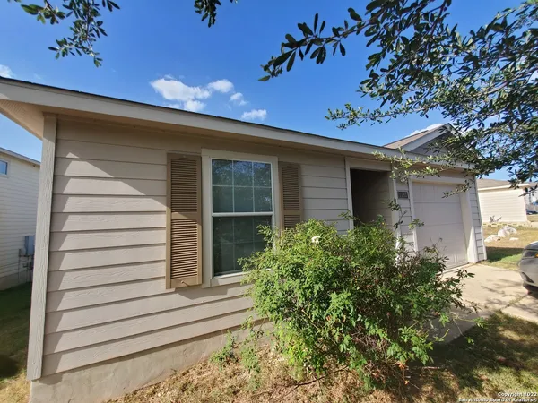 $1,495 | 11207 Country Canyon, San Antonio, TX 78252