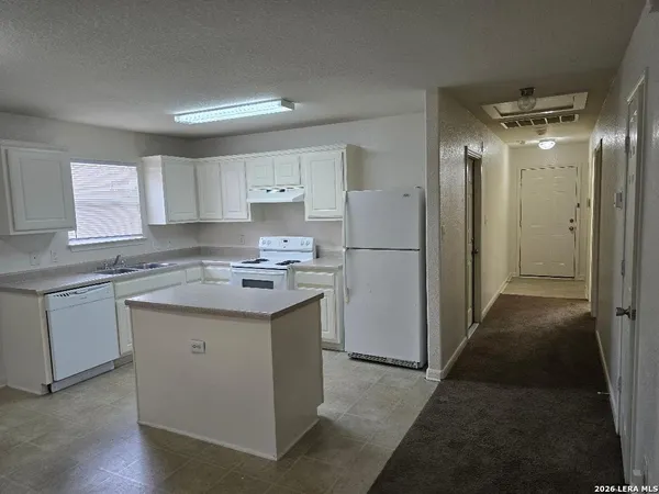 $1,495 | 11207 Country Canyon, San Antonio, TX 78252