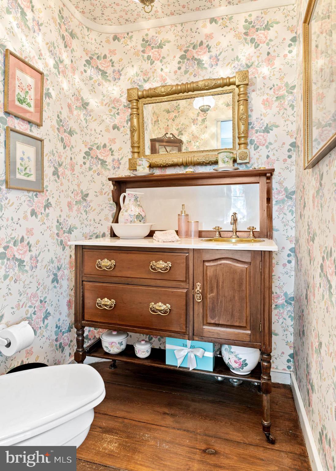 2070 Huntingdon Road Huntingdon Valley, PA 19006 - Photo 34 of 76