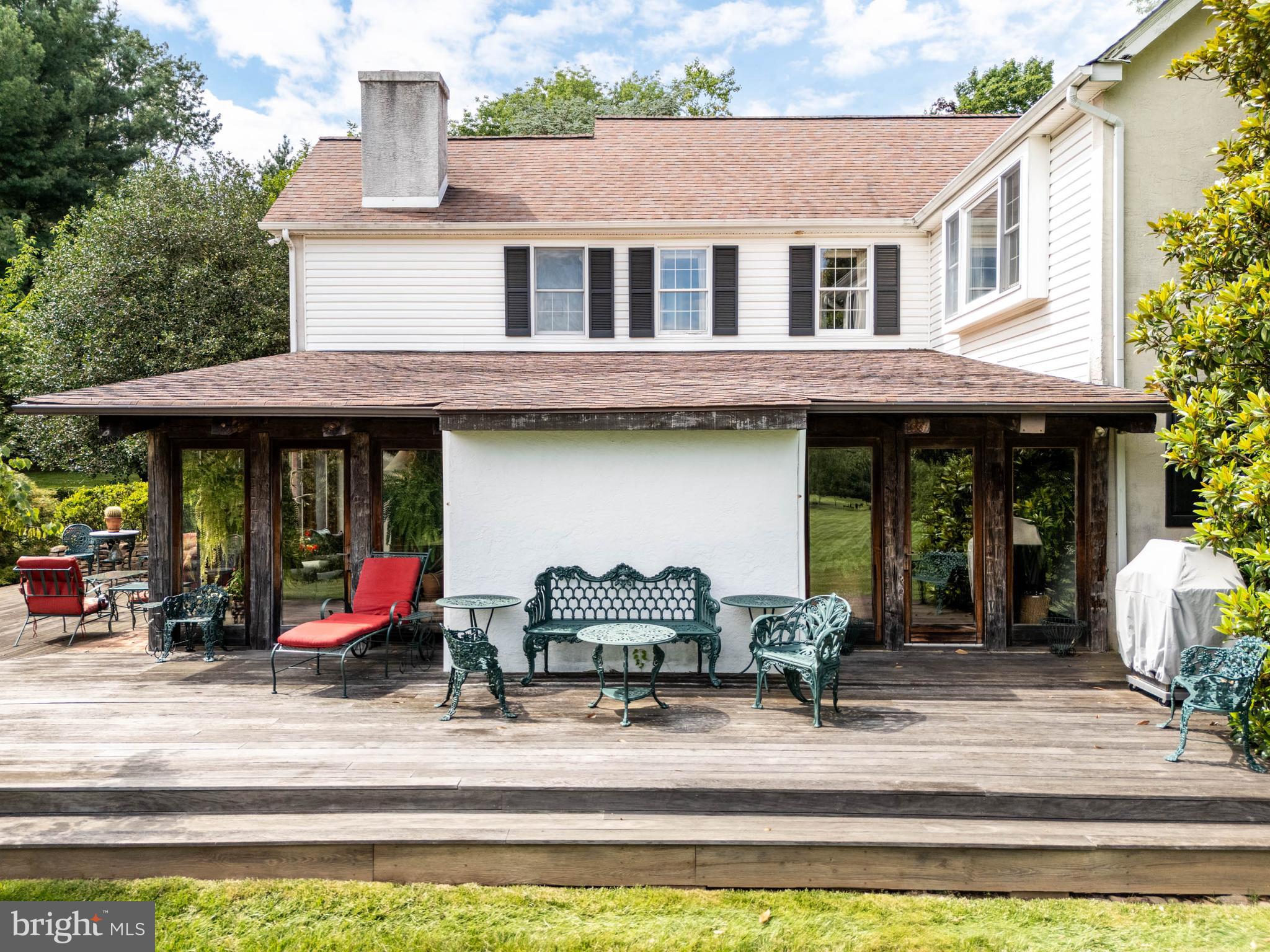 2070 Huntingdon Road Huntingdon Valley, PA 19006 - Photo 43 of 76