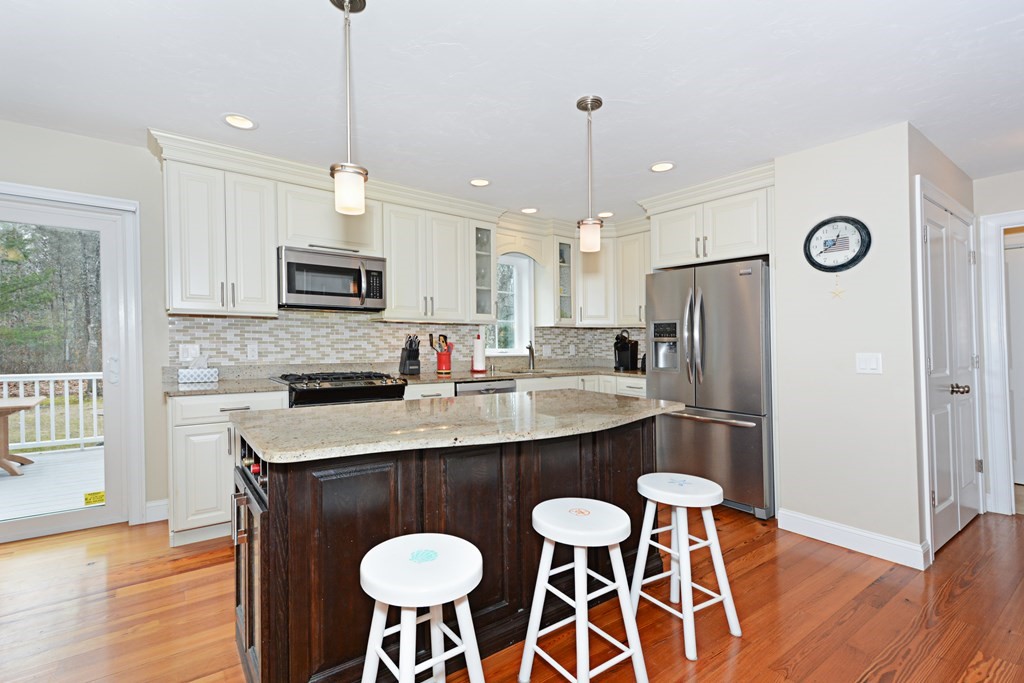 24 Asa Meiggs Road Sandwich, MA 02563 - Photo 11 of 36