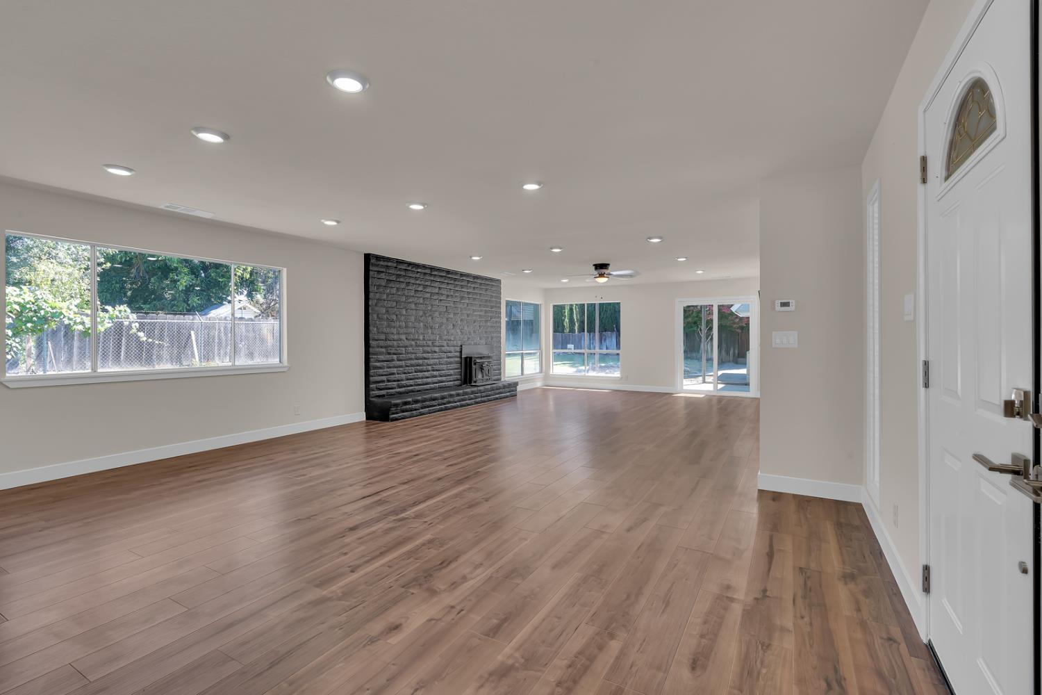 1011 Oregon Drive Merced, CA 95340 - Photo 13 of 42