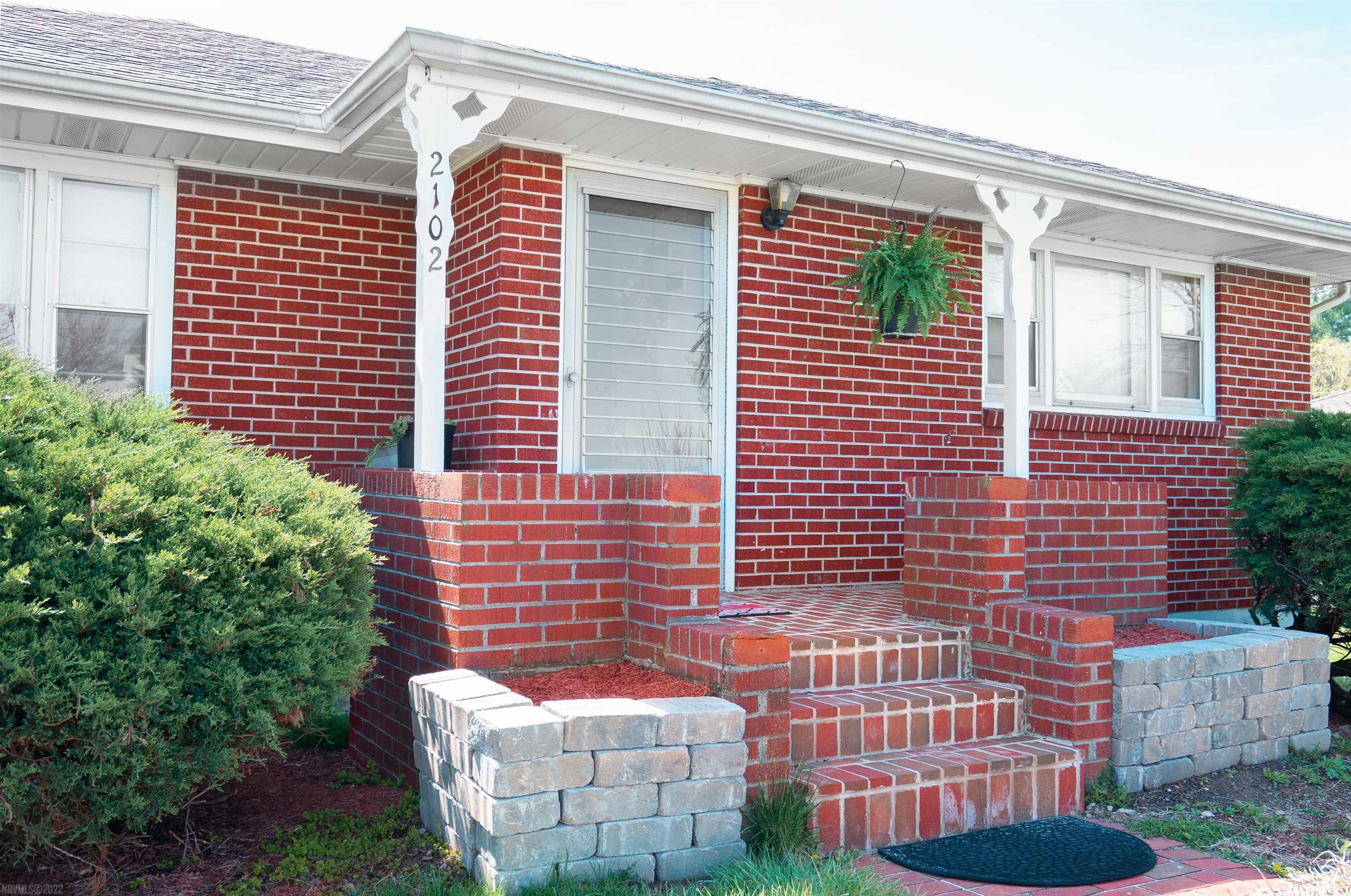 2102 Peppers Ferry Road Pulaski, VA 24301 - Photo 10 of 33 Gallery Image 10