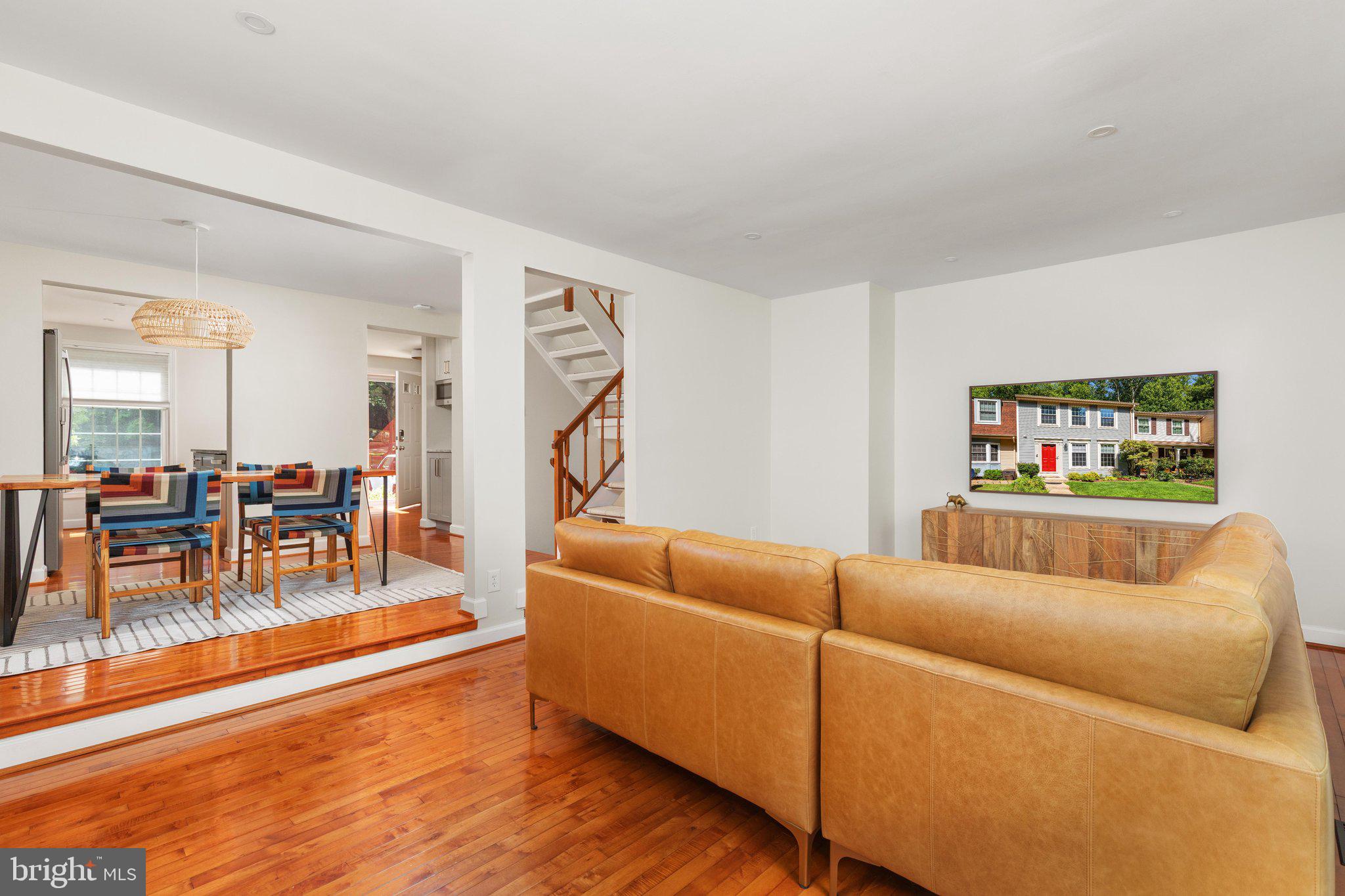 10927 Harpers Square Court Reston, VA 20191 - Photo 16 of 43 2E6A2575_10927 Harpers Square Ct - Absolute Altitu