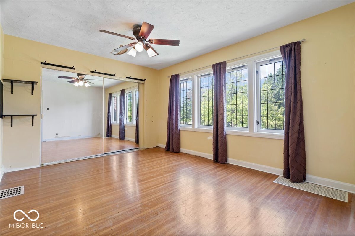 325 Winding Way Anderson, IN 46011 - Photo 14 of 33