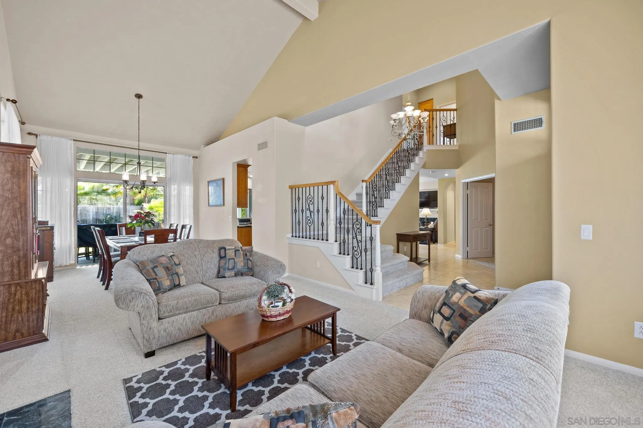 13628 Sunset View Road Poway, CA 92064 - Photo 8 of 70