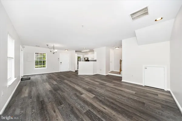 $2,700 | 4960 Clarendon Terrace, Frederick, MD 21703