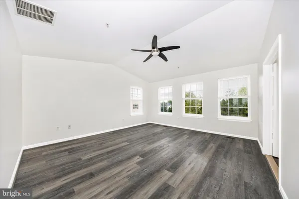 $2,700 | 4960 Clarendon Terrace, Frederick, MD 21703