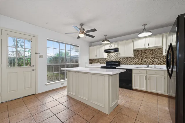 $1,750 | 13908 Cravenridge Drive, Houston, TX 77083