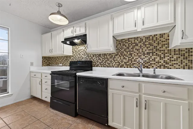 $1,750 | 13908 Cravenridge Drive, Houston, TX 77083