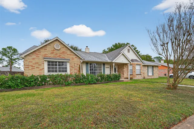 $1,750 | 13908 Cravenridge Drive, Houston, TX 77083